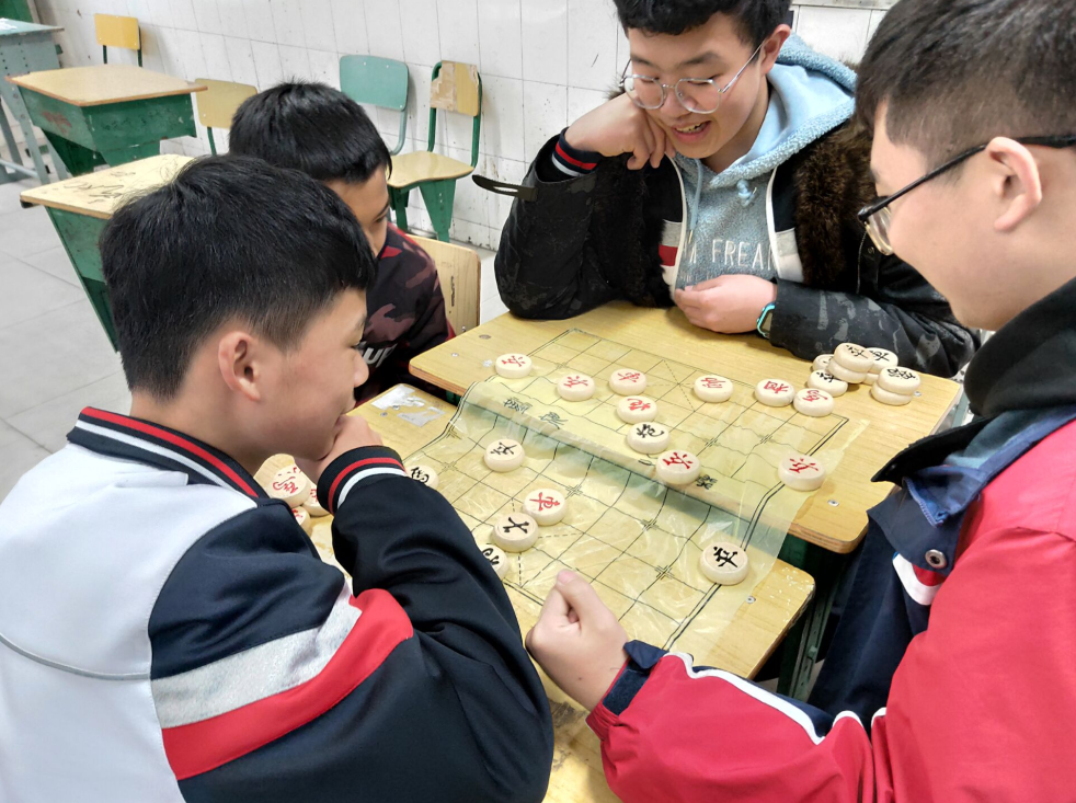 成都市青白江中学校开展课后延时服务特色活动