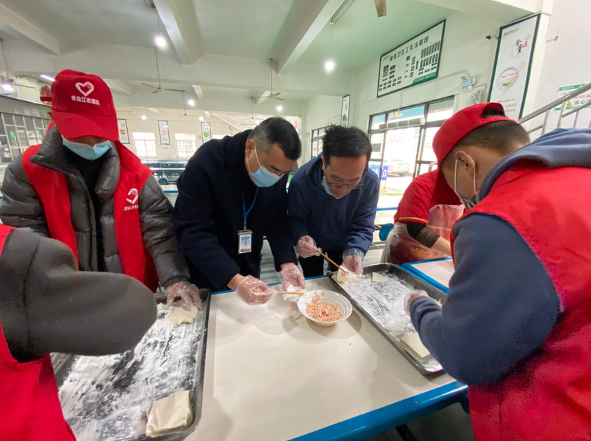 我们在学校挺好的